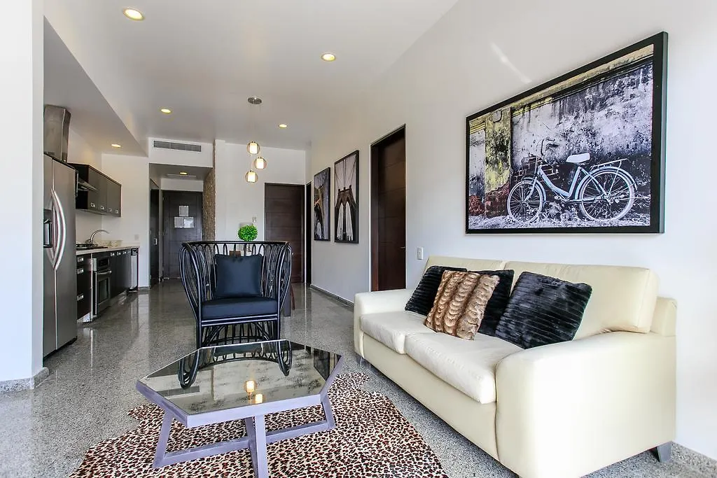 In 04 2Beds- 6Guests-Mamitas Beach Area 0*, Playa del Carmen